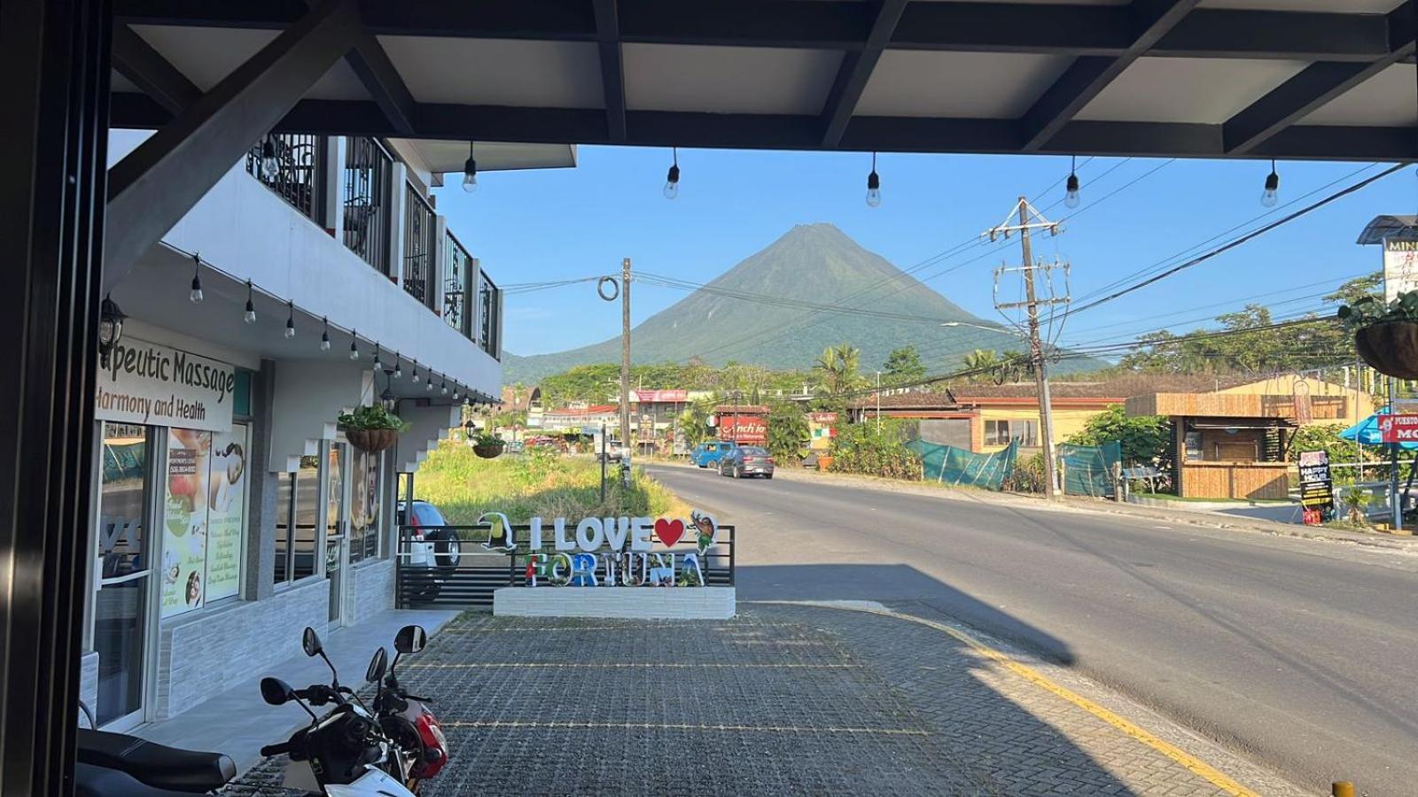 Hotel Arenal By Regina ラ・フォルトゥナ エクステリア 写真